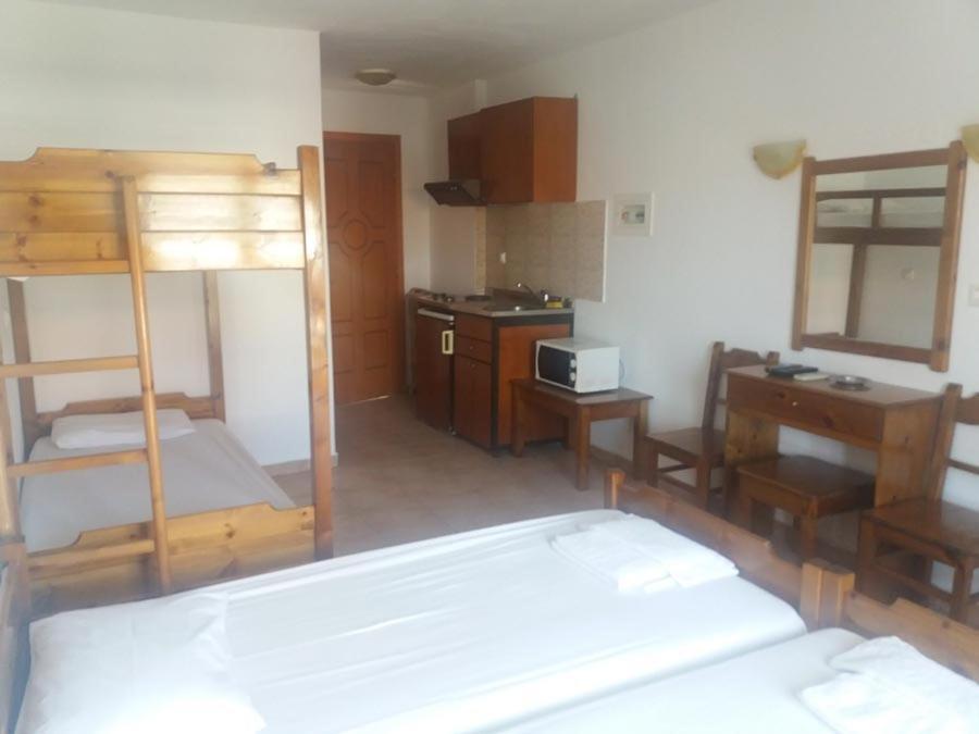 Stavros Hotel Kalamata Esterno foto